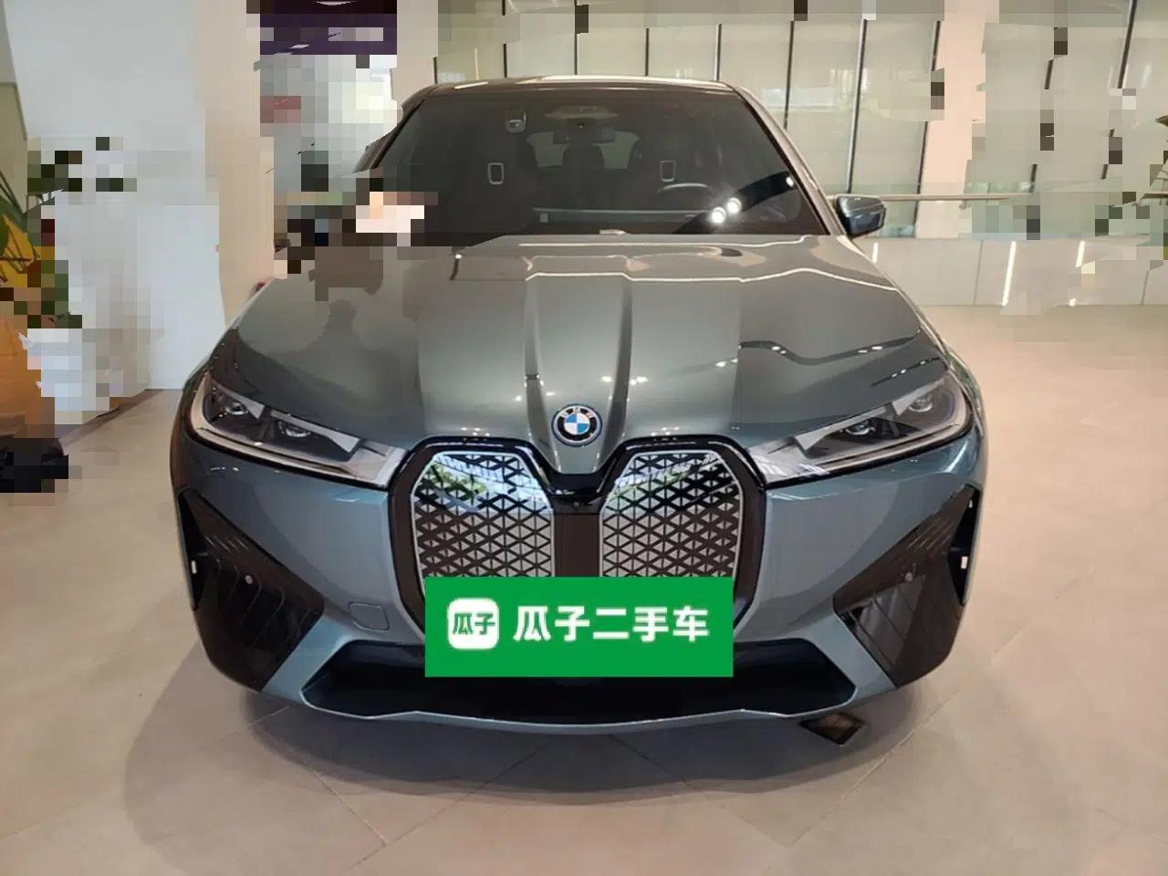 BMW iX 2023 Updated xDrive50 — миниатюра 2