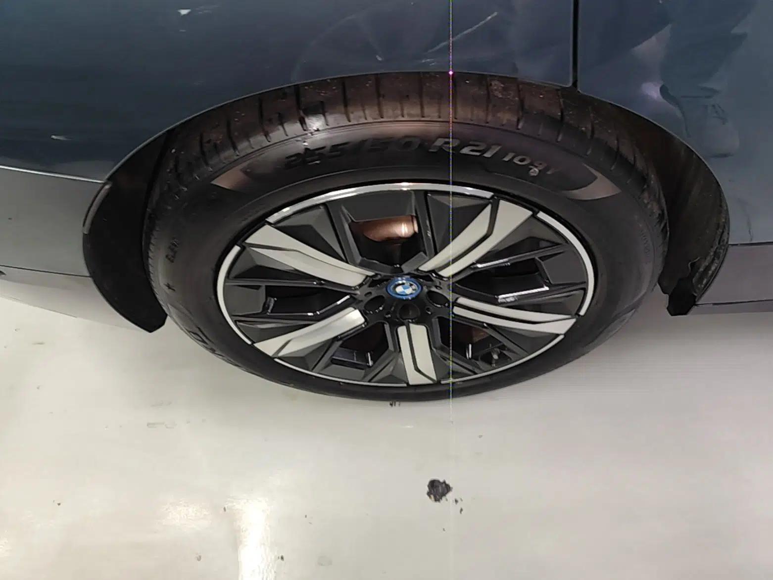 BMW iX 2022 xDrive40 — миниатюра 16