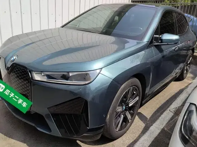 BMW iX 2022 xDrive40