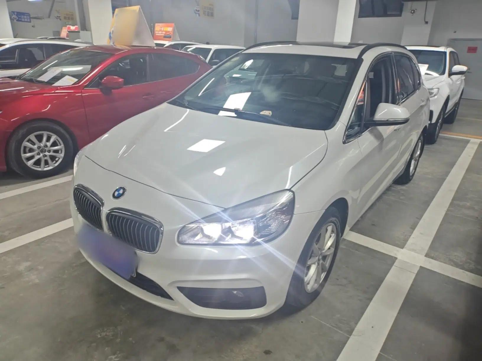BMW 2 Series Active Tourer 2016 218i Fashion Model — миниатюра 1