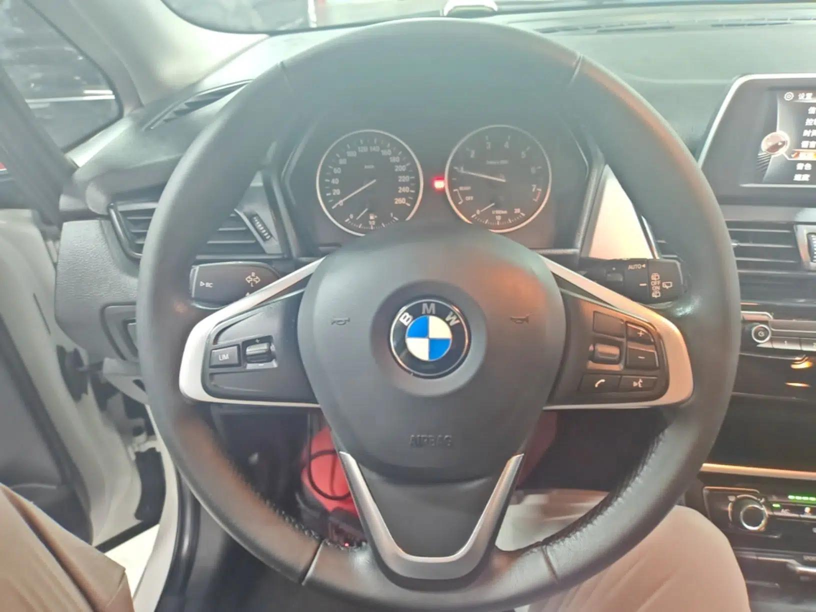 BMW 2 Series Active Tourer 2016 218i Fashion Model — миниатюра 13