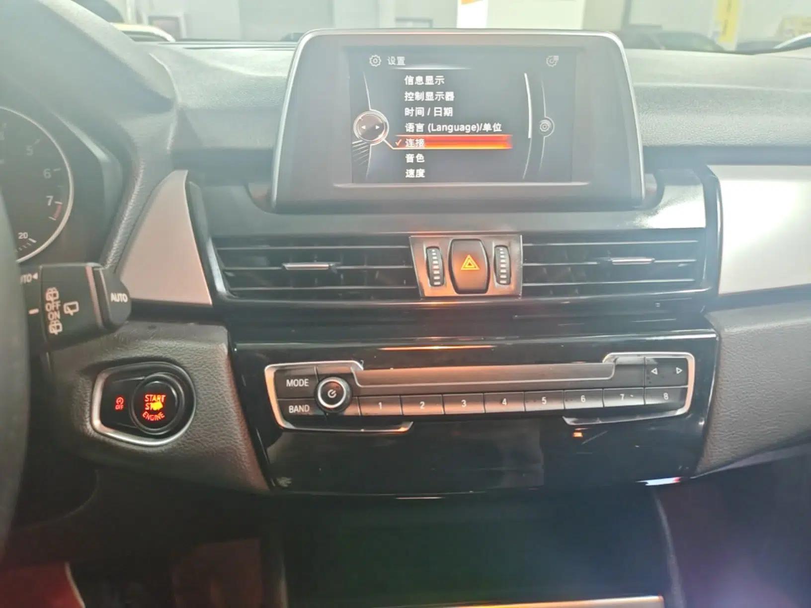 BMW 2 Series Active Tourer 2016 218i Fashion Model — миниатюра 15