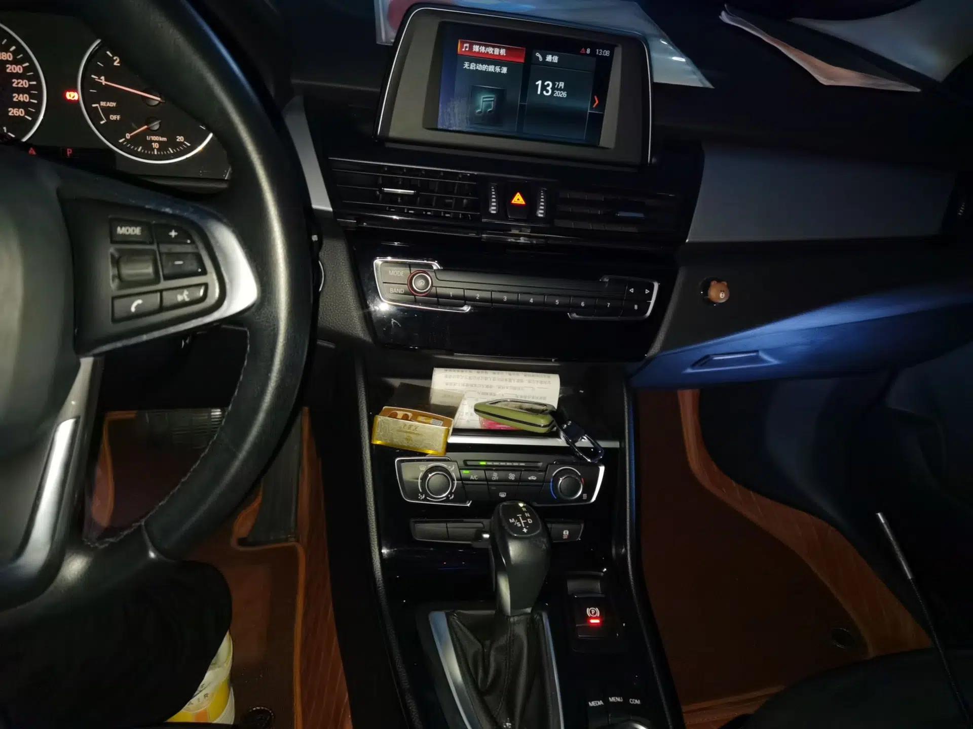 BMW 2 Series Active Tourer 2016 218i Fashion Model — миниатюра 13