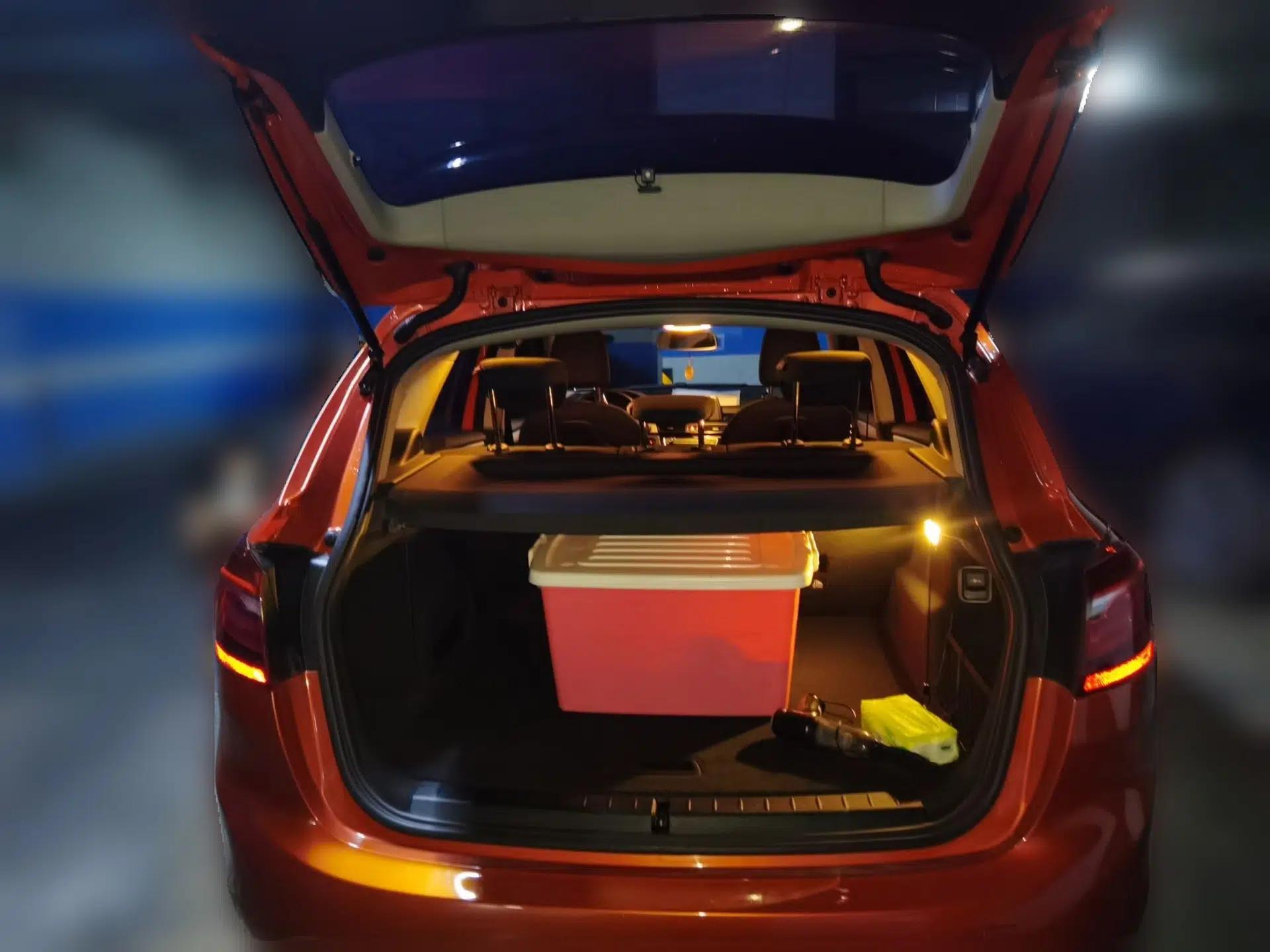 BMW 2 Series Active Tourer 2016 218i Fashion Model — миниатюра 19
