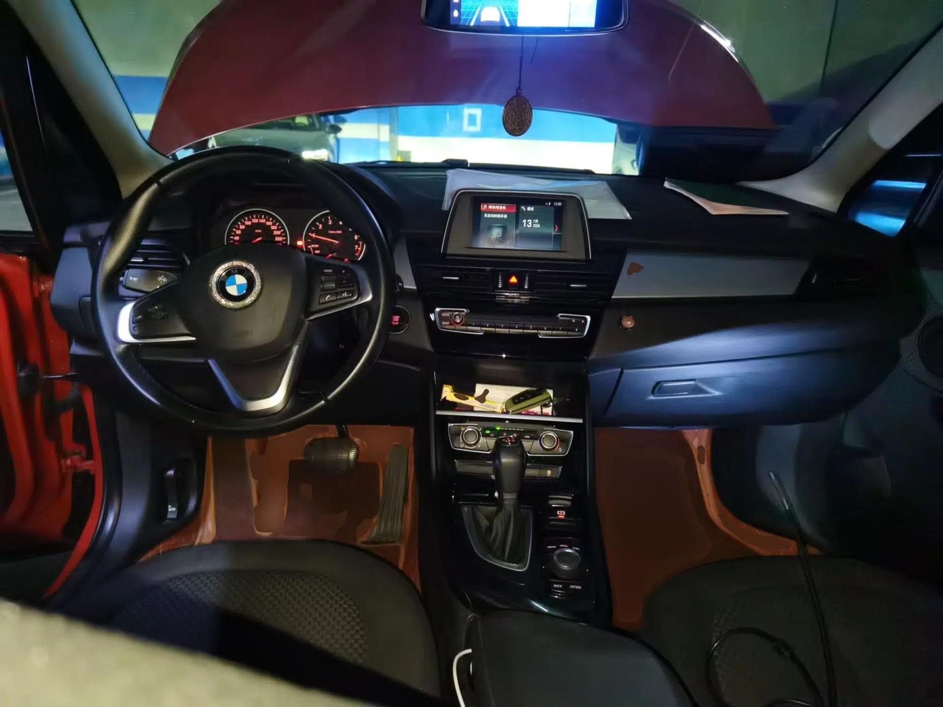 BMW 2 Series Active Tourer 2016 218i Fashion Model — миниатюра 9