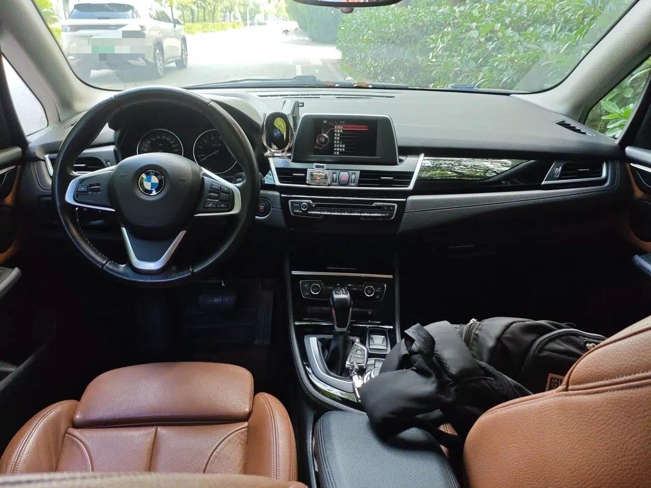 BMW 2 Series Active Tourer 2014 220i Luxury Design Package — миниатюра 9