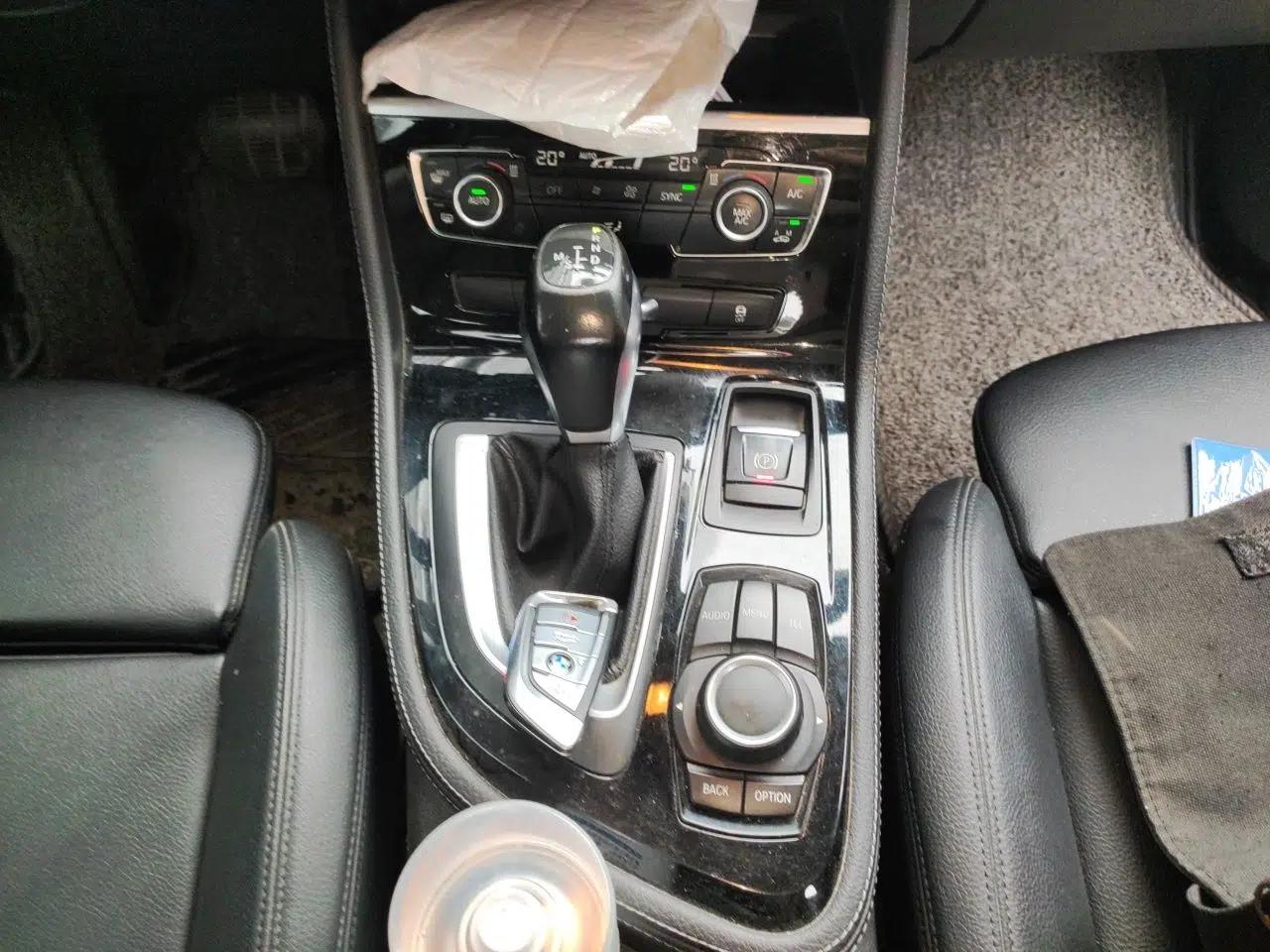 BMW 2 Series Active Tourer 2016 218i Sports Design Package — миниатюра 14