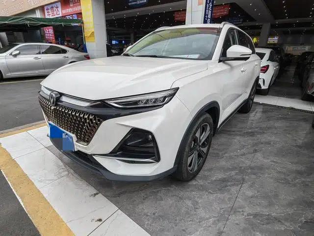 Changan X7 PLUS 2024 1.5T DCT Premium 7-seater
