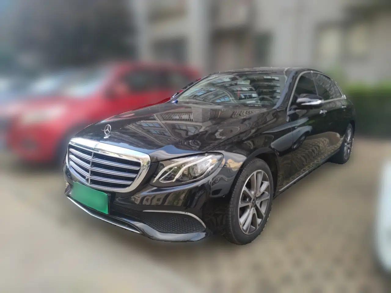 Mercedes-Benz E-Class 2019 E 300 L Luxury Model — миниатюра 1