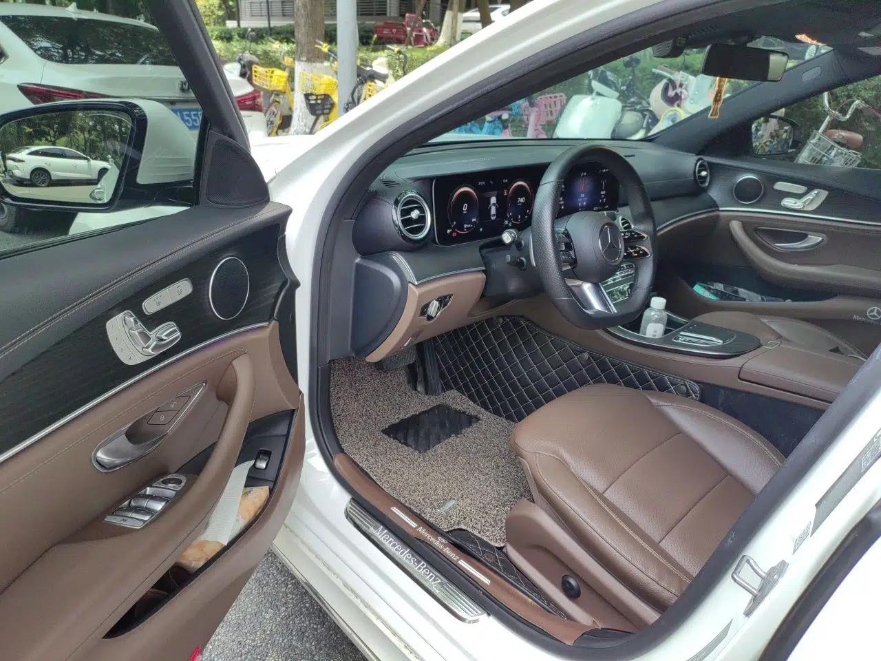 Mercedes-Benz E-Class 2021 E 300 L Sporty and Stylish Model — миниатюра 16