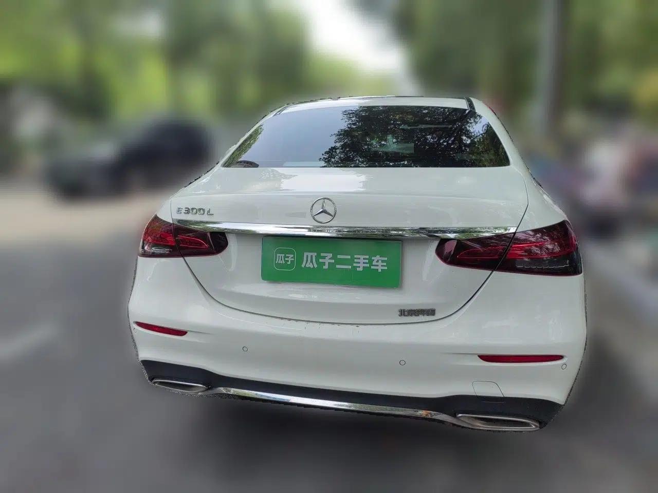 Mercedes-Benz E-Class 2021 E 300 L Sporty and Stylish Model — миниатюра 5