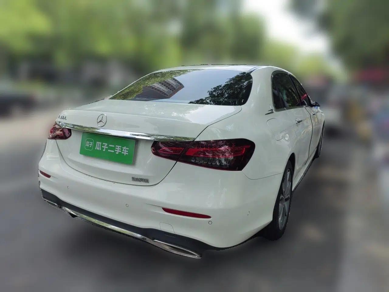 Mercedes-Benz E-Class 2021 E 300 L Sporty and Stylish Model — миниатюра 6