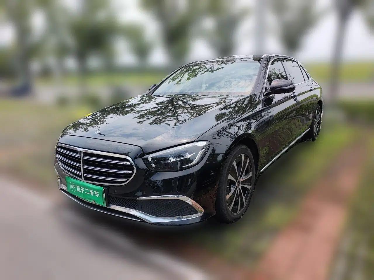 Mercedes-Benz E-Class New Energy 2023 E 350 e L Plug-in Hybrid Sedan — миниатюра 1