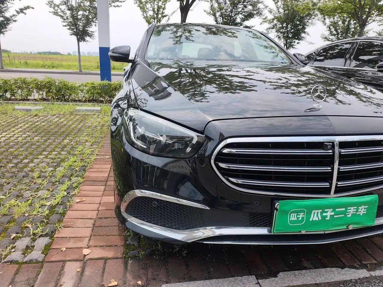 Mercedes-Benz E-Class New Energy 2023 E 350 e L Plug-in Hybrid Sedan — миниатюра 7