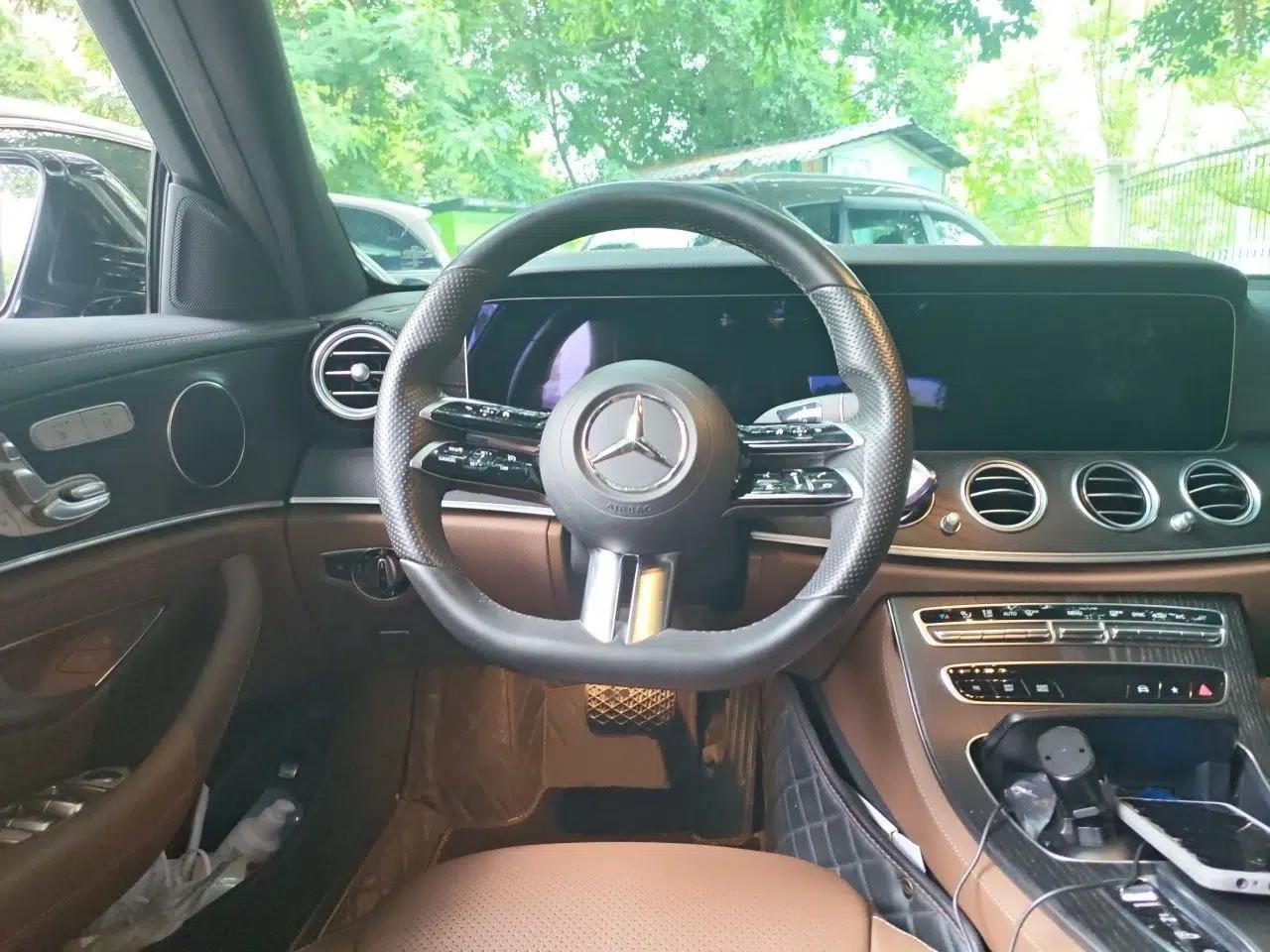 Mercedes-Benz E-Class 2023 E 300 L Sporty and Stylish Model — миниатюра 11
