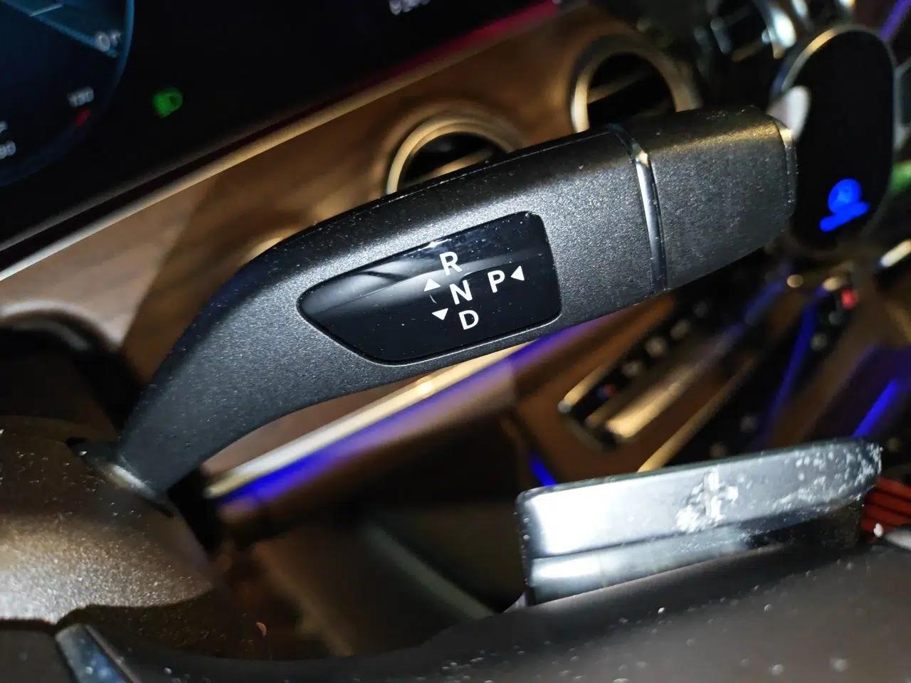 Mercedes-Benz E-Class 2022 Updated E 300 L Luxury Edition — миниатюра 11