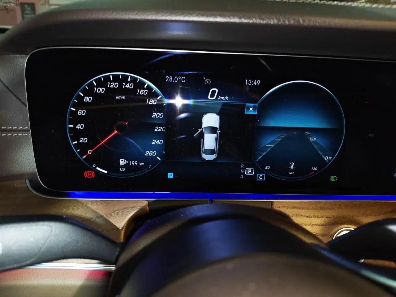 Mercedes-Benz E-Class 2022 Updated E 300 L Luxury Edition — миниатюра 8