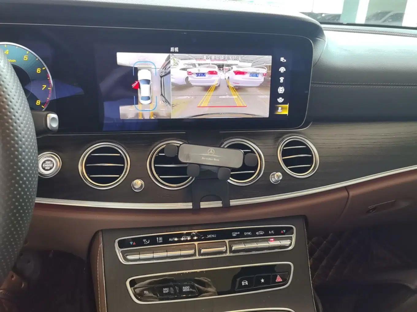 Mercedes-Benz E-Class 2022 Revised Version E 300 L Sporty and Stylish Edition — миниатюра 20