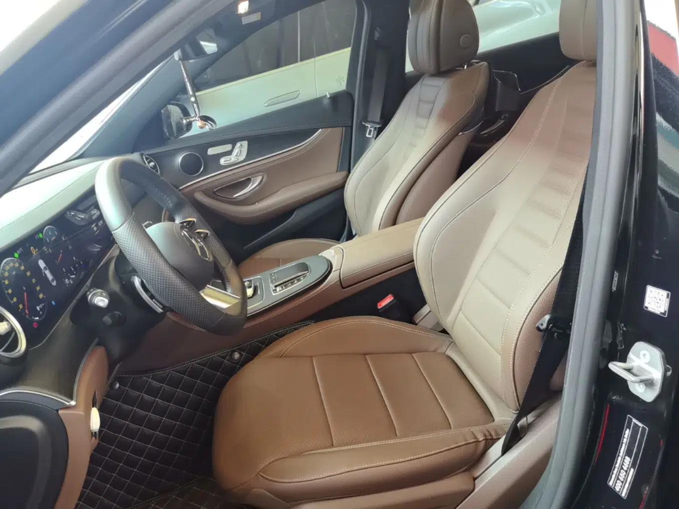 Mercedes-Benz E-Class 2022 Revised Version E 300 L Sporty and Stylish Edition — миниатюра 22