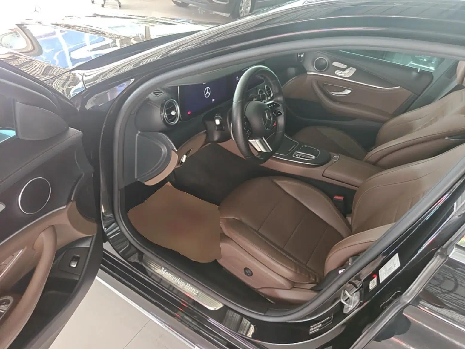 Mercedes-Benz E-Class 2021 E 300 L Sporty and Stylish Model — миниатюра 18