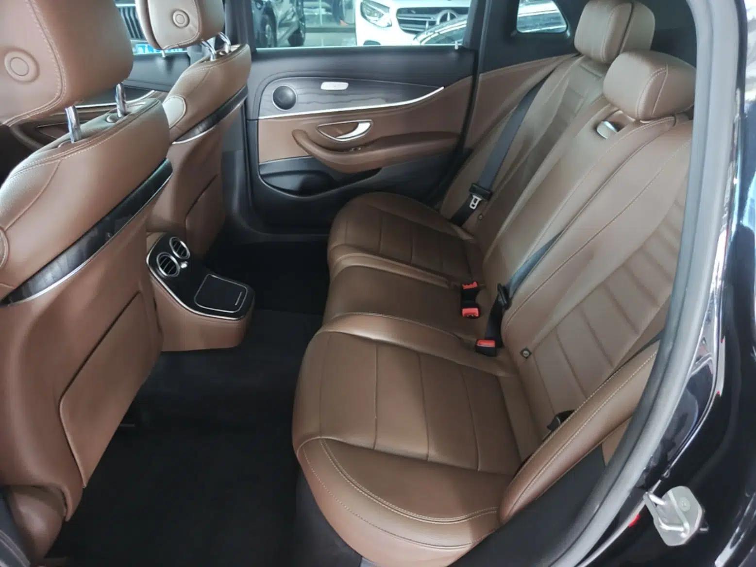 Mercedes-Benz E-Class 2021 E 300 L Sporty and Stylish Model — миниатюра 20