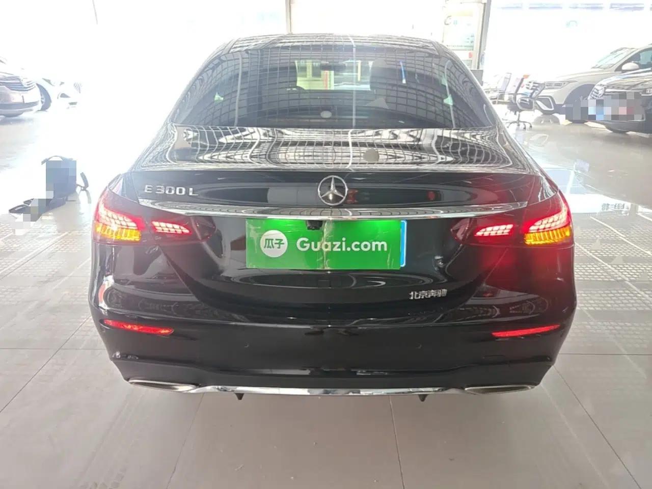 Mercedes-Benz E-Class 2021 E 300 L Sporty and Stylish Model — миниатюра 5
