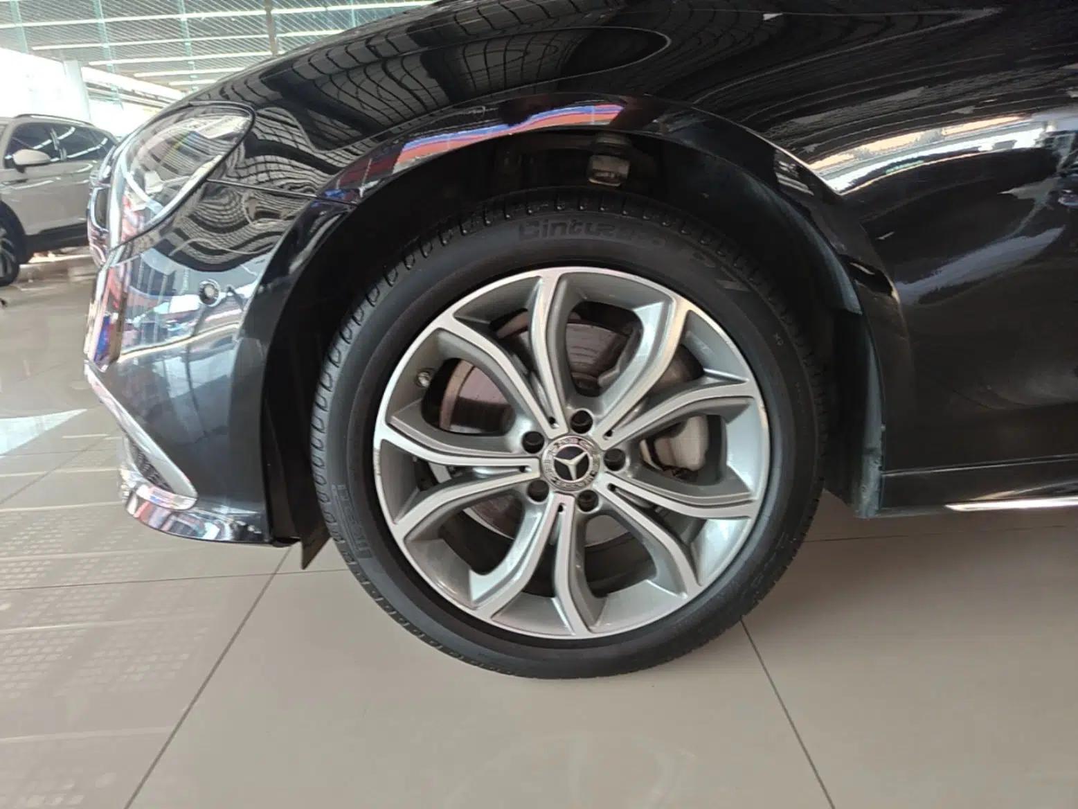 Mercedes-Benz E-Class 2021 E 300 L Sporty and Stylish Model — миниатюра 10