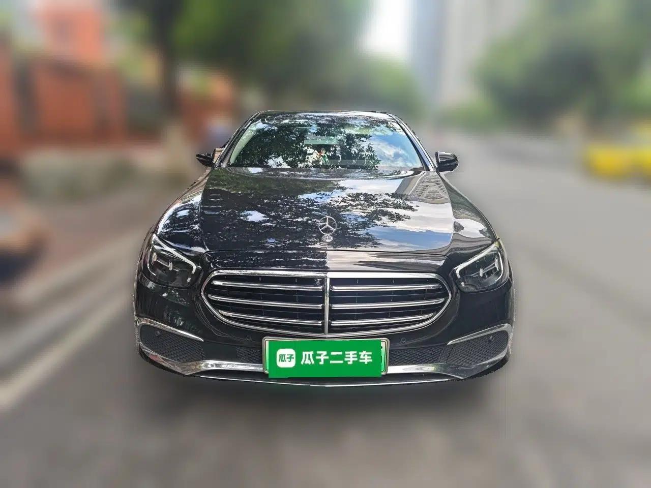 Mercedes-Benz E-Class New Energy 2022 Restyled E 350 e L Plug-in Hybrid Sedan — миниатюра 2