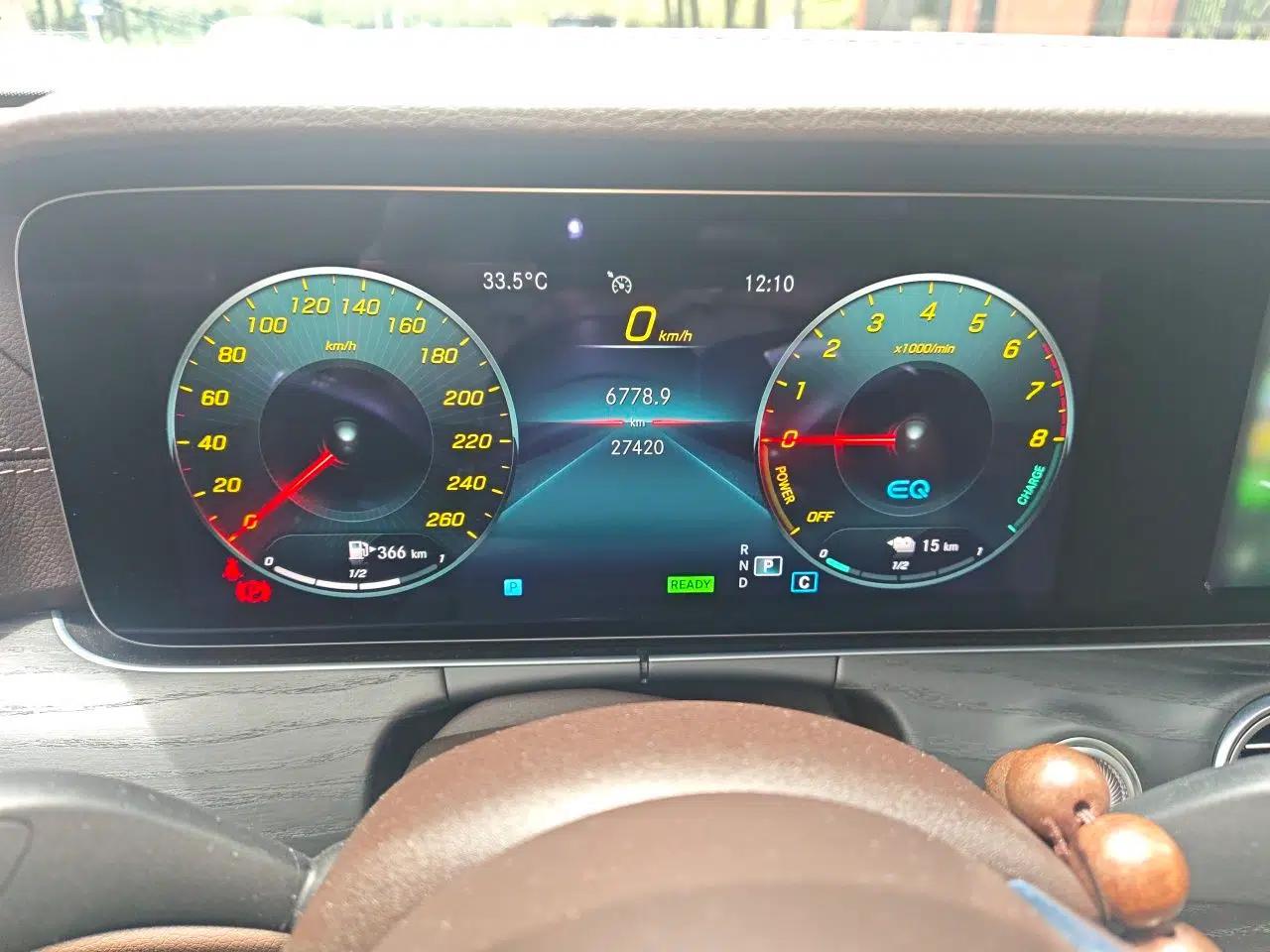 Mercedes-Benz E-Class New Energy 2022 Restyled E 350 e L Plug-in Hybrid Sedan — миниатюра 12