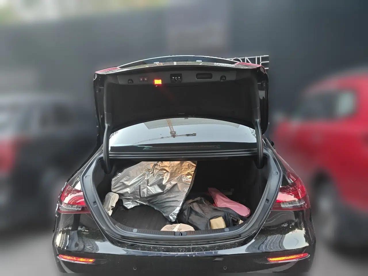 Mercedes-Benz E-Class 2022 E 260 L — миниатюра 19