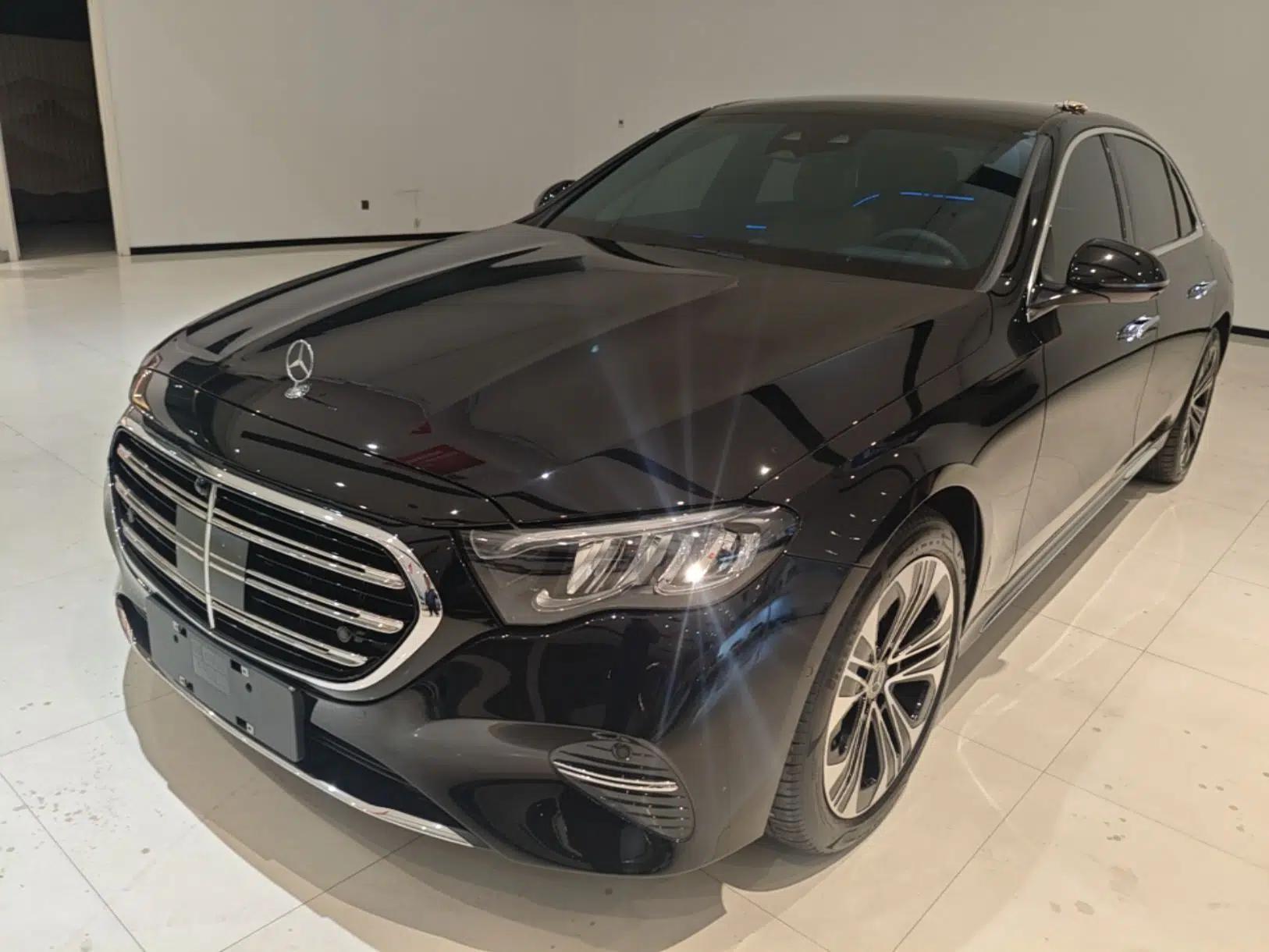 Mercedes-Benz E-Class New Energy 2024 E 350 e L Plug-in Hybrid Sedan — миниатюра 1