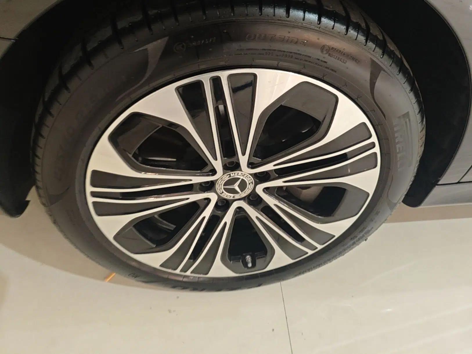 Mercedes-Benz E-Class New Energy 2024 E 350 e L Plug-in Hybrid Sedan — миниатюра 11