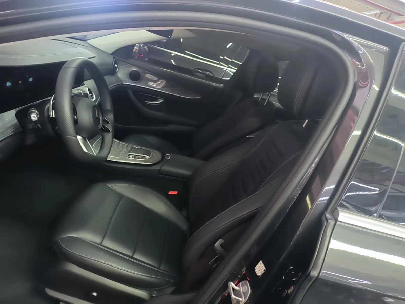 Mercedes-Benz E-Class 2022 Revised Version E 300 L Sporty and Stylish Edition — миниатюра 17