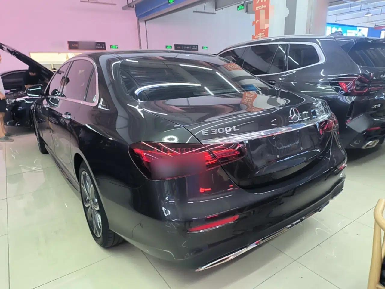 Mercedes-Benz E-Class 2022 Revised Version E 300 L Sporty and Stylish Edition — миниатюра 4