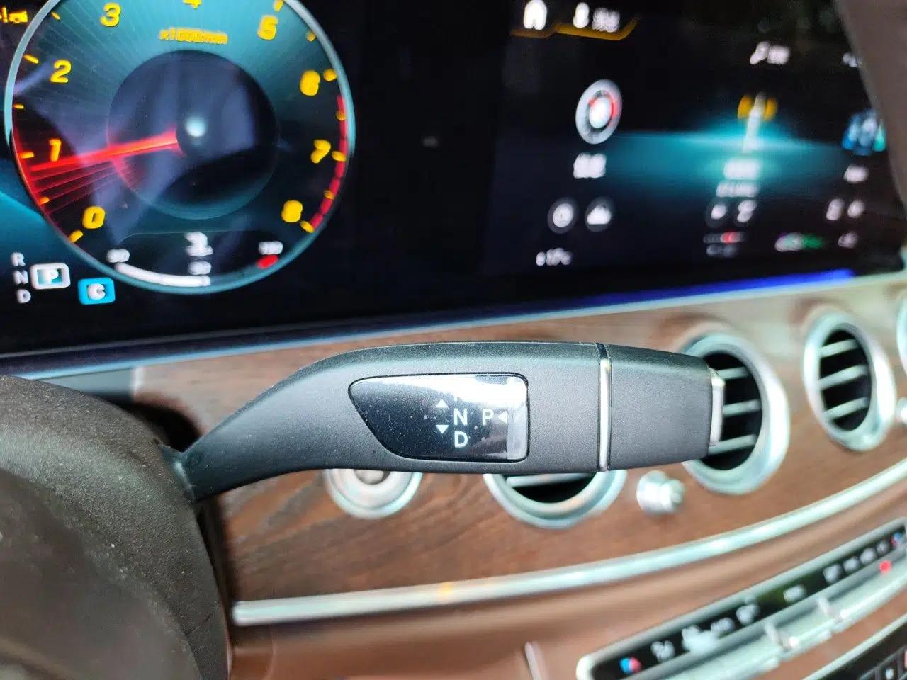 Mercedes-Benz E-Class 2023 Updated E 300 L Fashion Edition — миниатюра 14