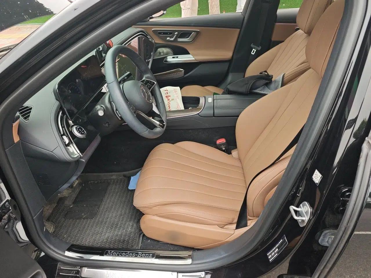 Mercedes-Benz E-Class 2024 E 300 L Luxury Model — миниатюра 14