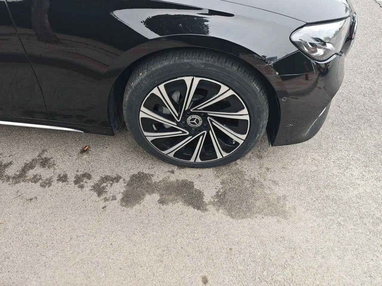 Mercedes-Benz E-Class 2024 E 300 L Luxury Model — миниатюра 8