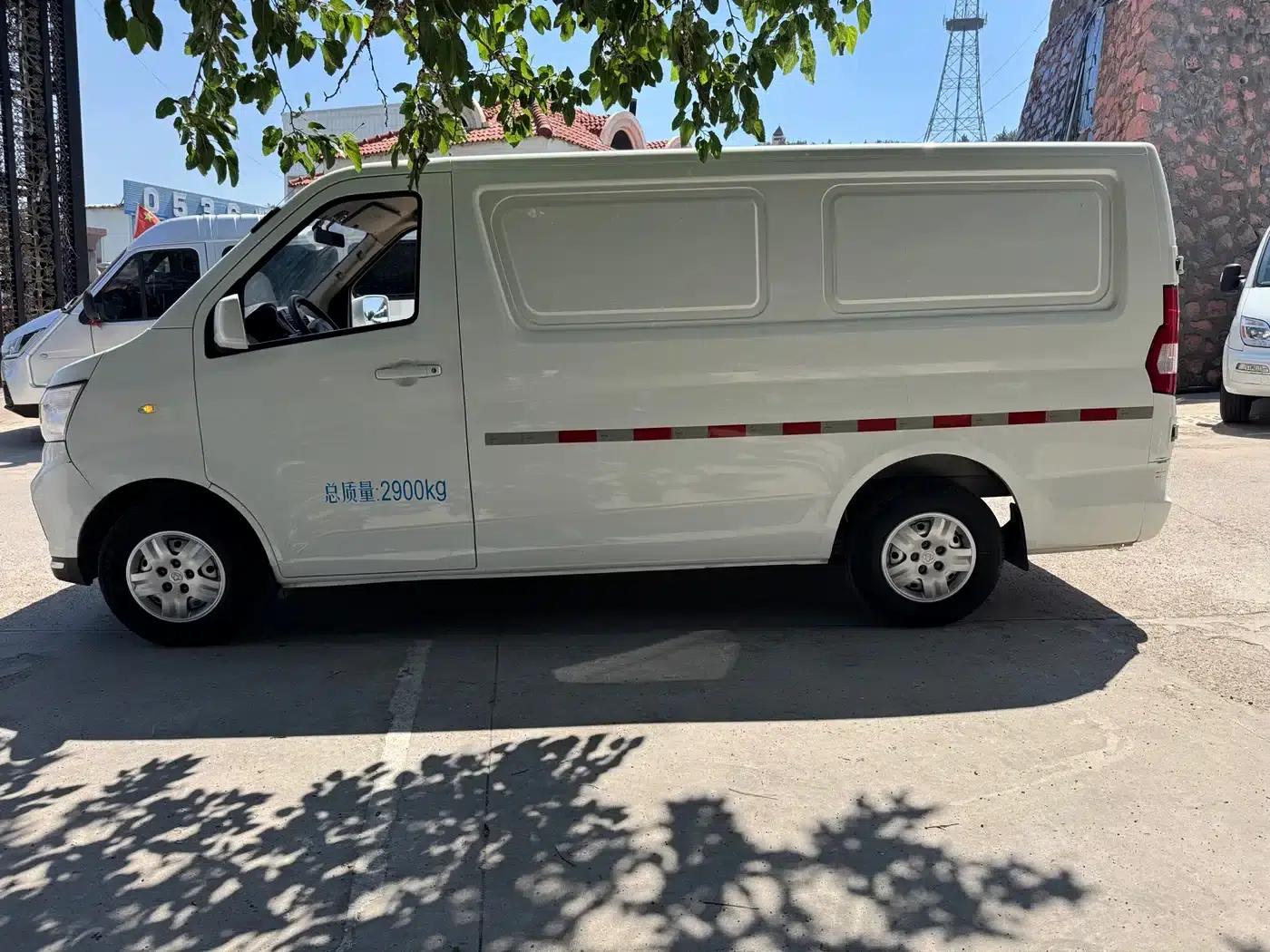 Changan Ruixing EM80 2023 Model, Flat-Top, Double-Door, 2-Seat, 60kW, 41.932kWh — миниатюра 4