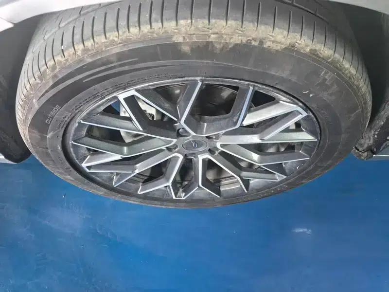 Changan Oushang Z6 2023 Blue Whale 1.5T DCT Smart Supreme Edition — миниатюра 8