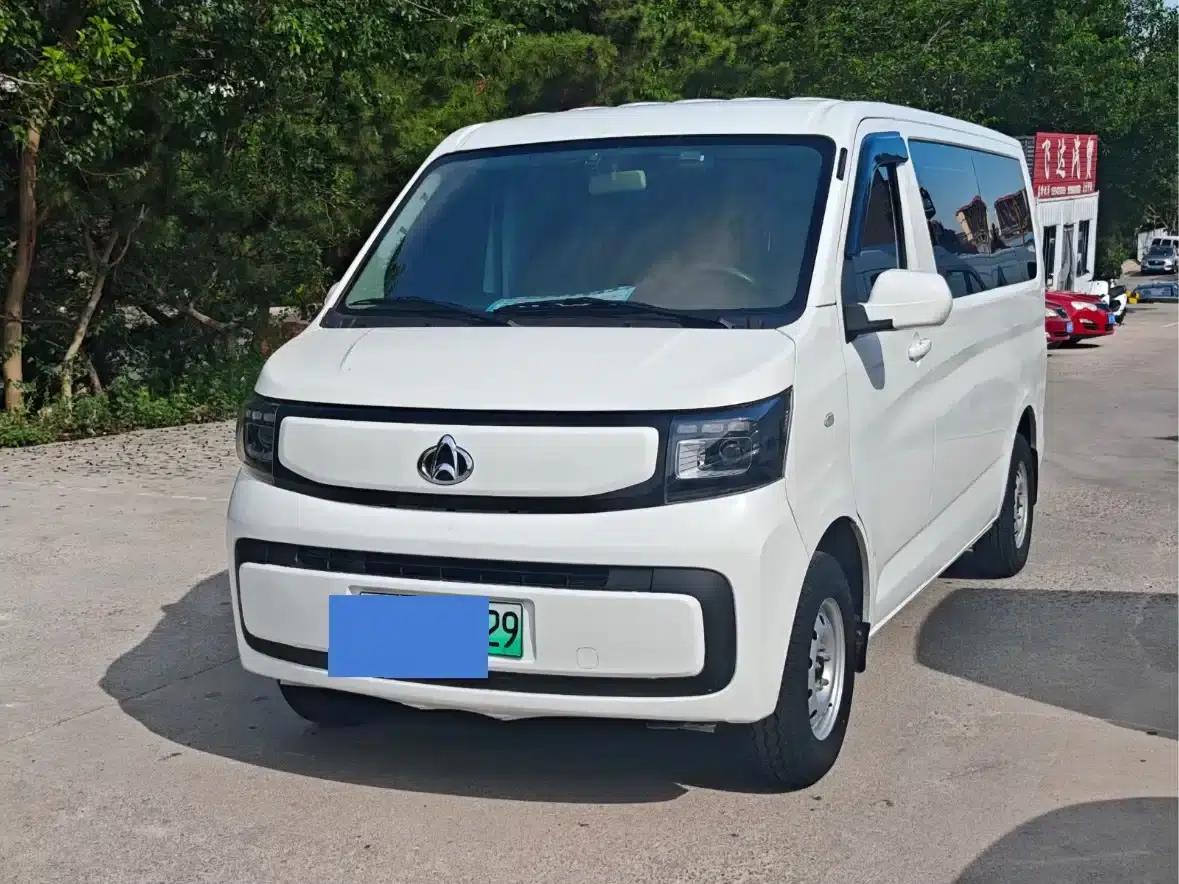 Changan Ruixing EM60 2025 Passenger Edition Comfort Model 6 Seats 300km Range Double Door — миниатюра 1