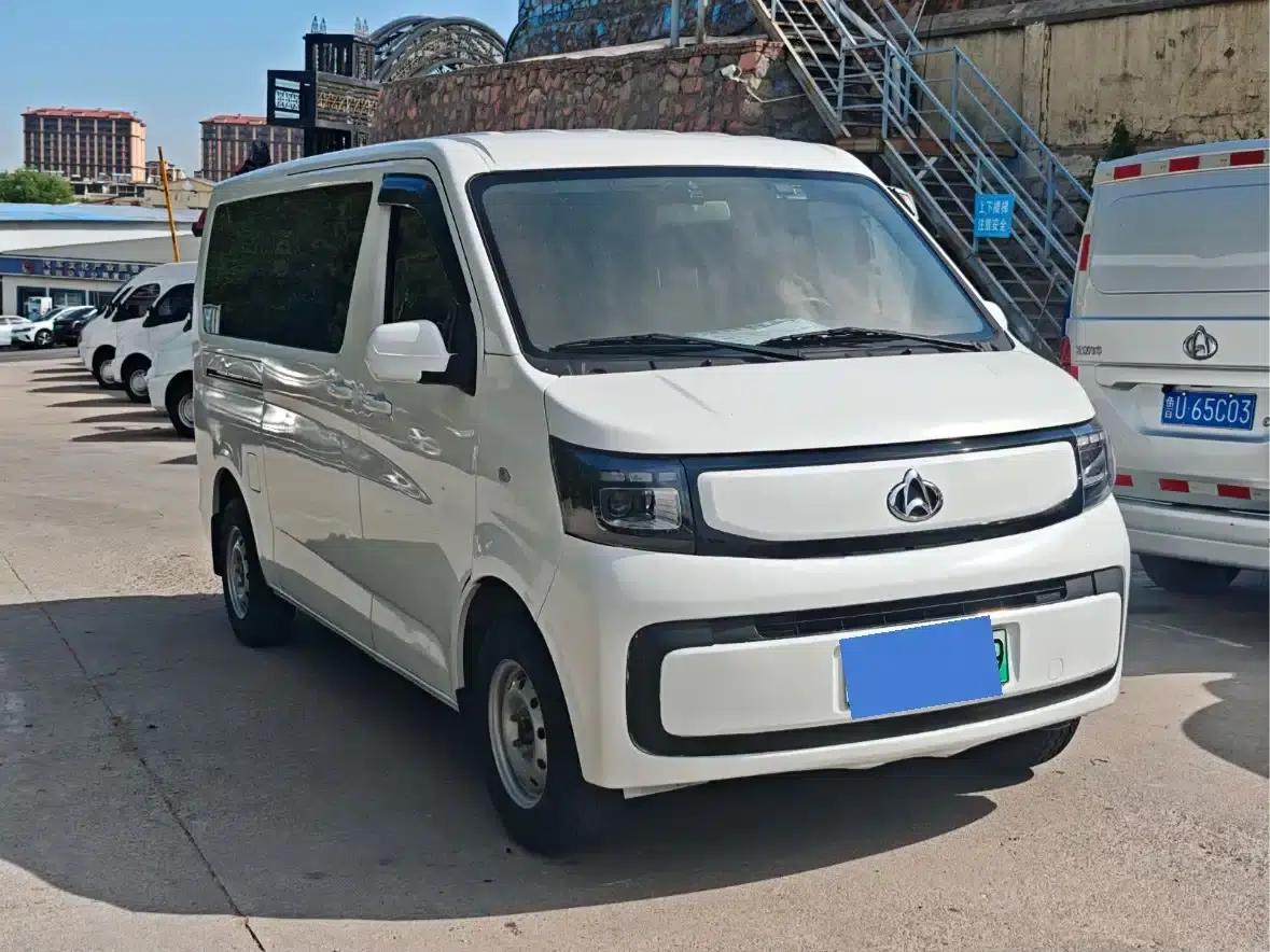 Changan Ruixing EM60 2025 Passenger Edition Comfort Model 6 Seats 300km Range Double Door — миниатюра 2