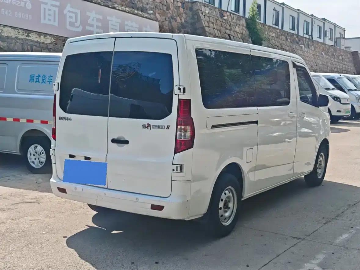 Changan Ruixing EM60 2025 Passenger Edition Comfort Model 6 Seats 300km Range Double Door — миниатюра 3