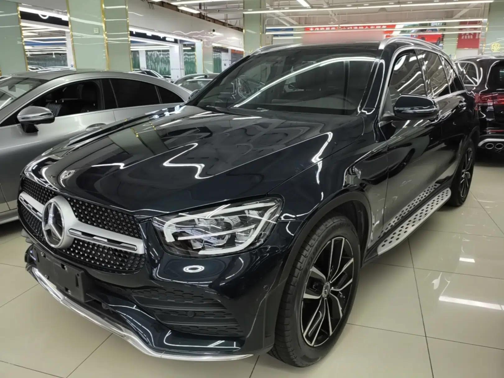 Mercedes-Benz GLC 2021 GLC 260 L 4MATIC Luxury Model — миниатюра 1
