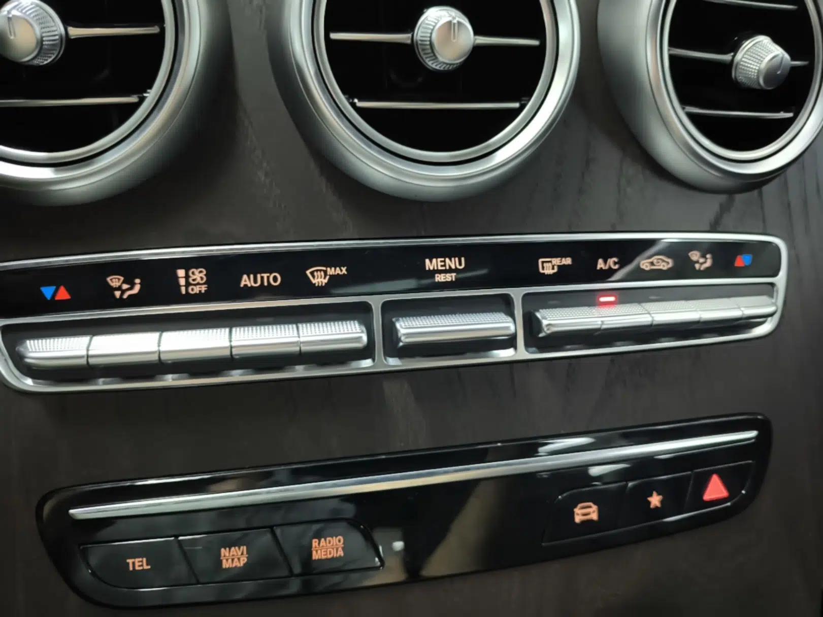 Mercedes-Benz GLC 2021 GLC 260 L 4MATIC Luxury Model — миниатюра 15