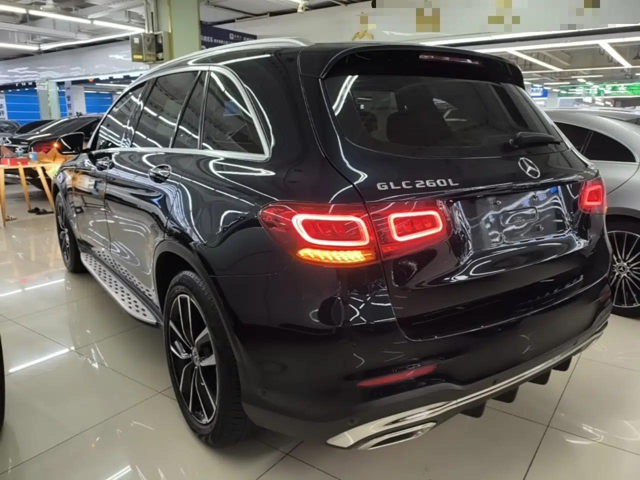 Mercedes-Benz GLC 2021 GLC 260 L 4MATIC Luxury Model — миниатюра 4