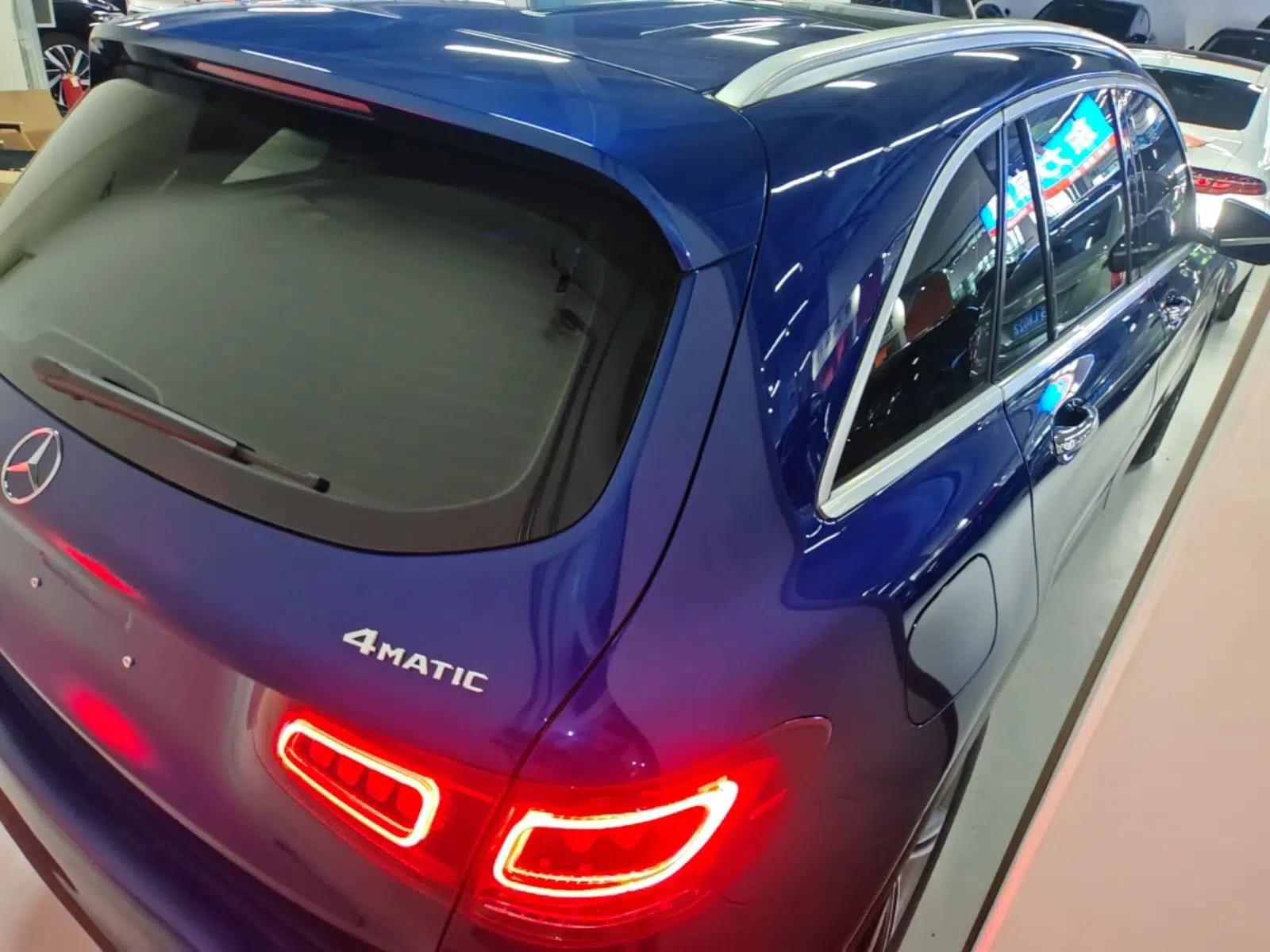Mercedes-Benz GLC 2020 GLC 260 L 4MATIC Luxury Model — миниатюра 6