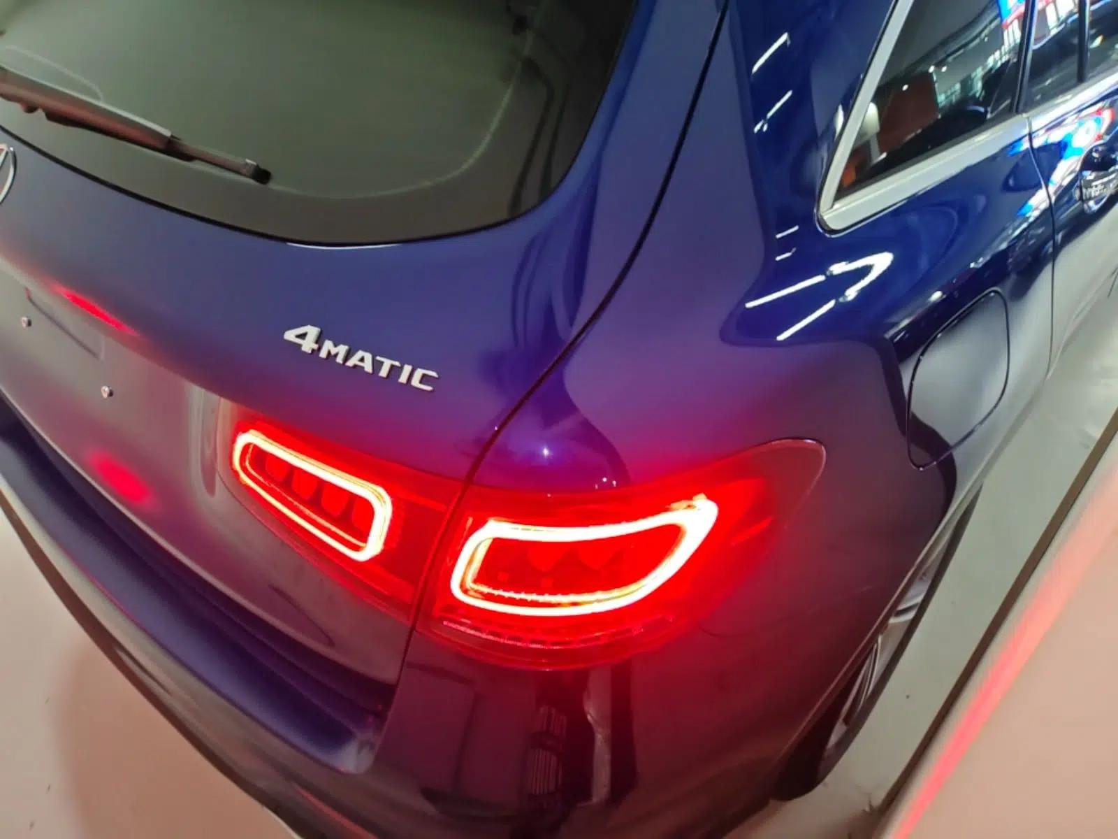 Mercedes-Benz GLC 2020 GLC 260 L 4MATIC Luxury Model — миниатюра 9