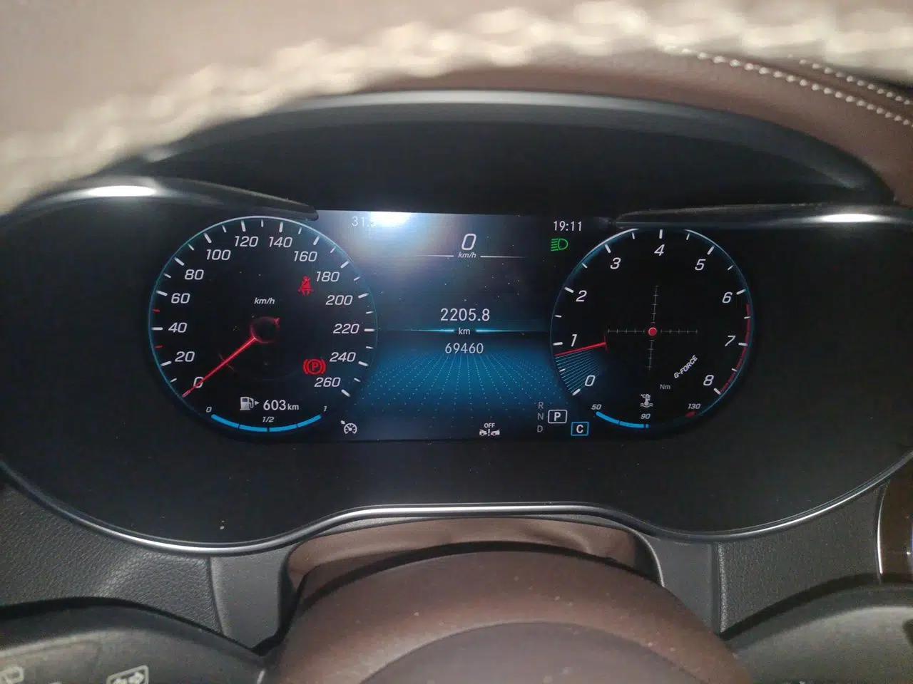 Mercedes-Benz GLC 2021 GLC 260 L 4MATIC Luxury Model — миниатюра 12