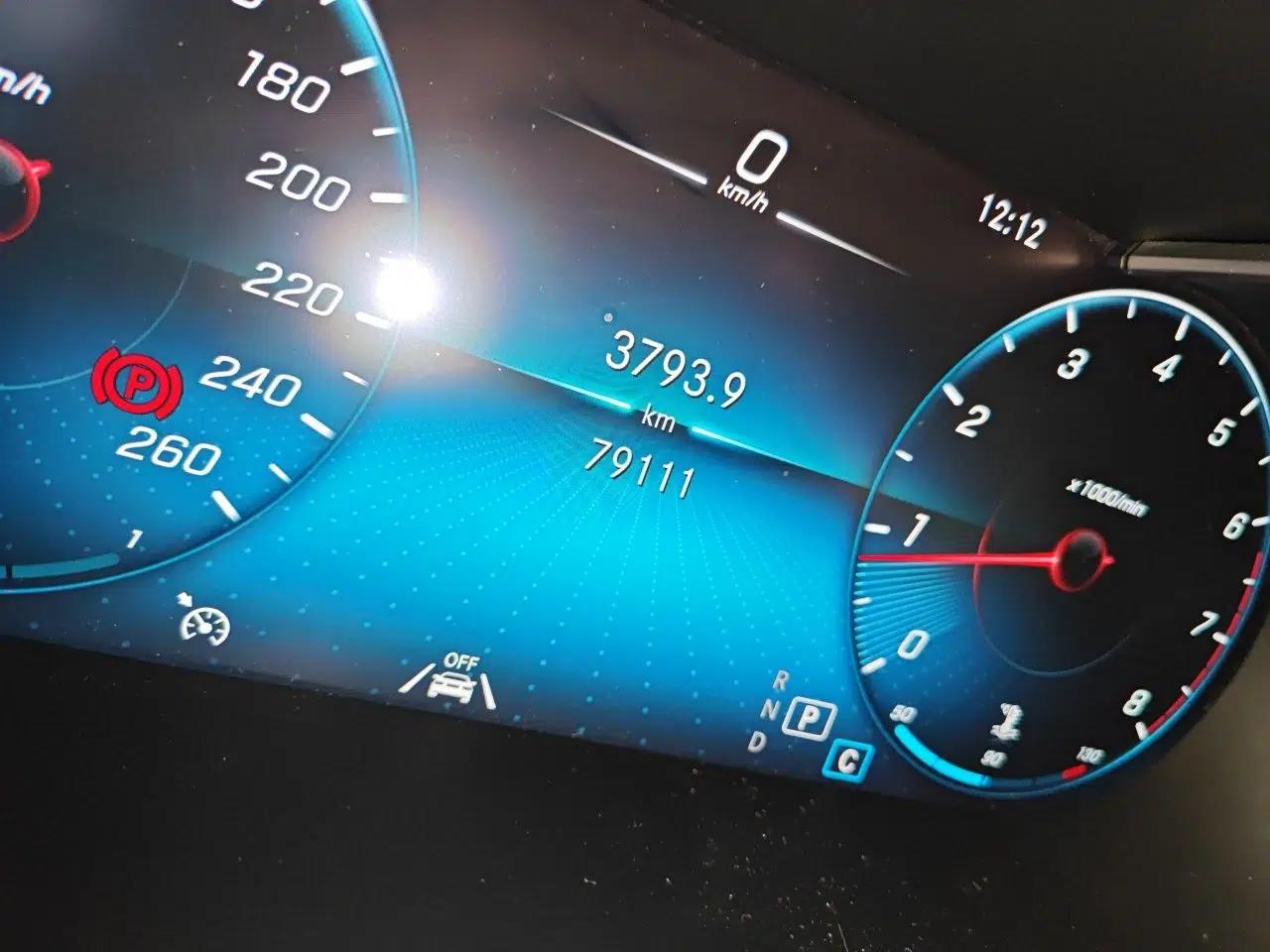 Mercedes-Benz GLC 2020 Facelift GLC 300 L 4MATIC Dynamic Edition — миниатюра 12
