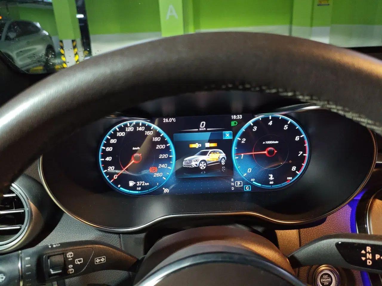 Mercedes-Benz GLC 2022 Second Facelift GLC 260 L 4MATIC Luxury Edition — миниатюра 11